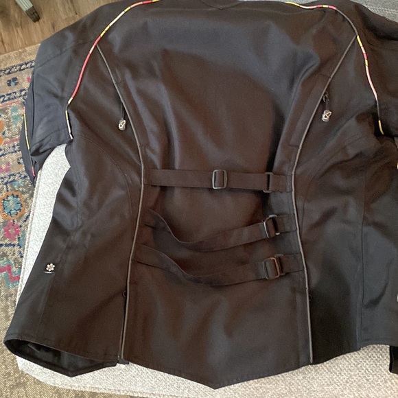 Motorcycle jacket. Joe Rocket Ladies Textile Motorcycle Jacket with Armor - Picture 6 of 6